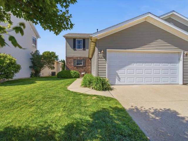 Townhouse for sale in Mclean, Illinois