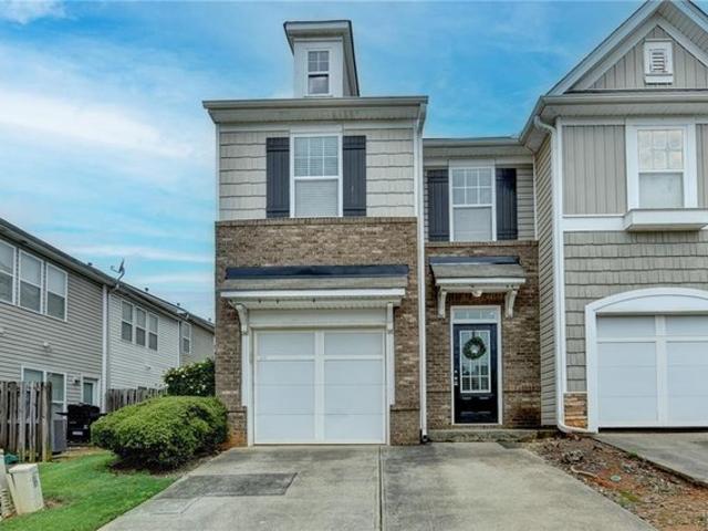 Townhouse for sale in Duluth, Georgia