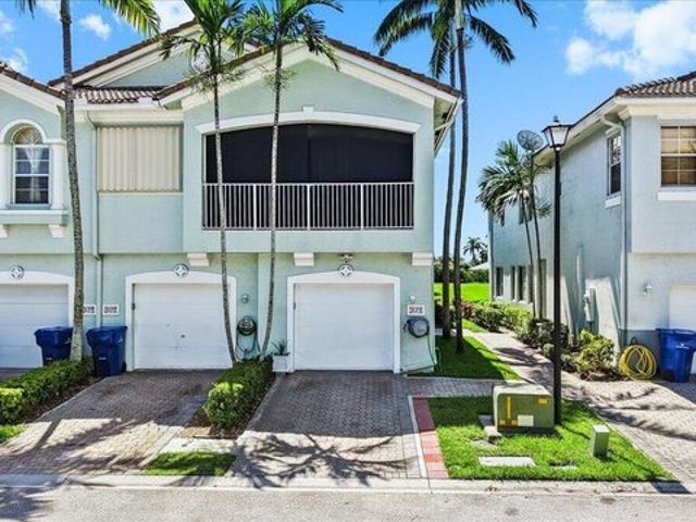 Townhouse for sale in Riviera Beach, Palm Beach County