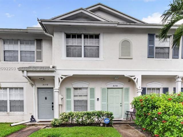 Townhouse for sale in Dania Beach, Broward County