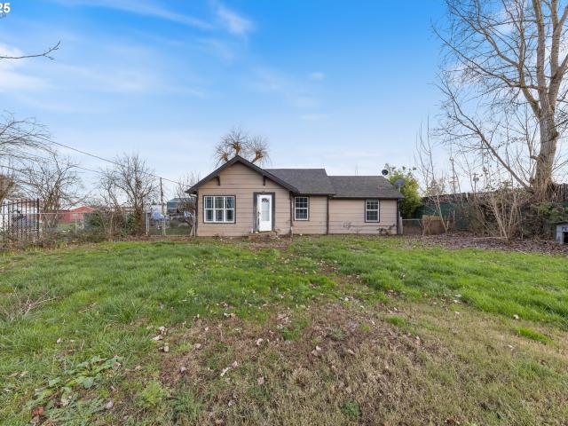 House for sale in Oregonia