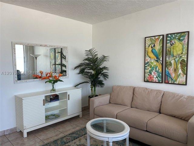 Condo for sale in Hallandale, Florida