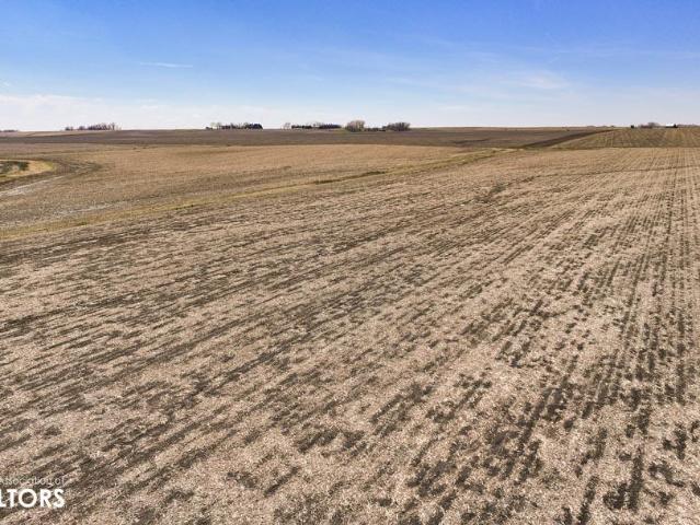 Farm for sale in Ackley, Iowa