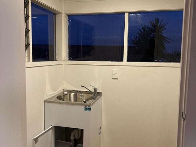 Apartment for rent in Glenfield, Kaipātiki