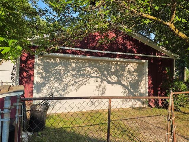 House for sale in Keego Harbor, Michigan