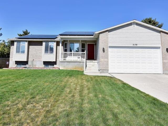 House for sale in West Valley City, Utah