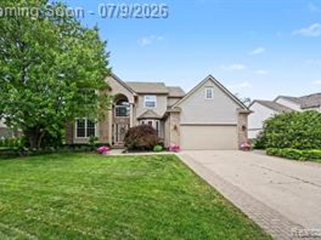 House for sale in Wixom, Michigan