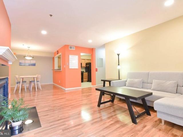Condo for sale in Oakton, Fairfax County