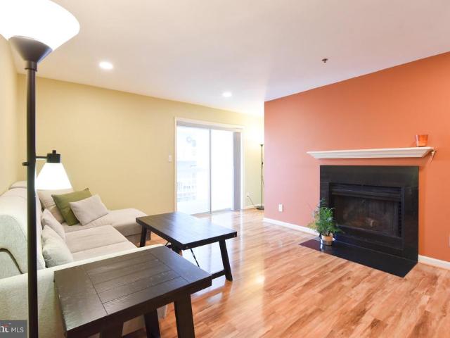 Condo for sale in Oakton, Fairfax County