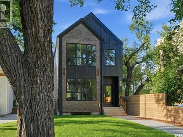 House for sale in Saskatoon, Saskatchewan