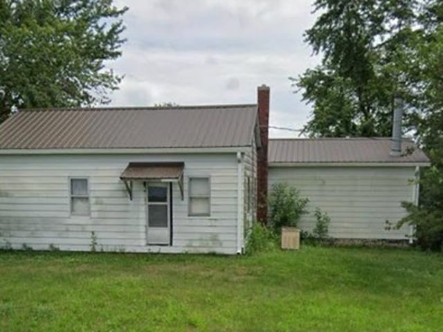 House for sale in Kirkwood, Illinois