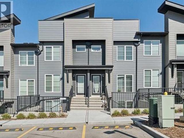 Townhouse for sale in Northwest, Alberta