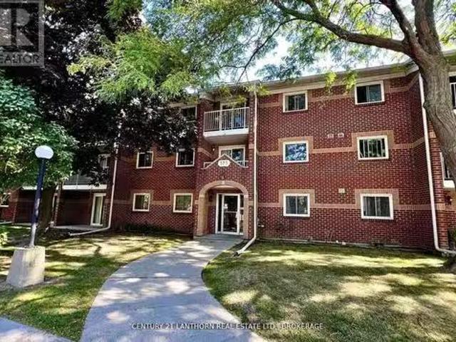 Condo for sale in Kingston, Ontario