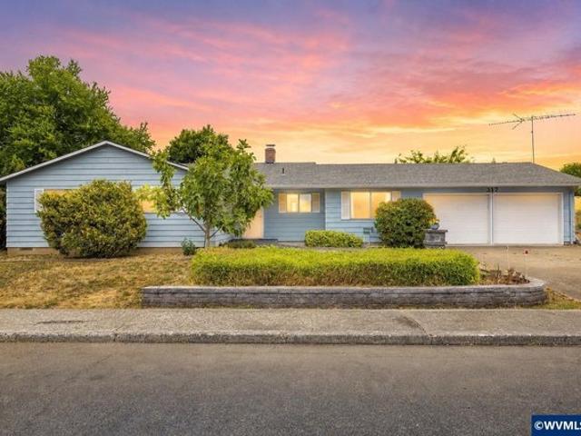 House for sale in Oregonia