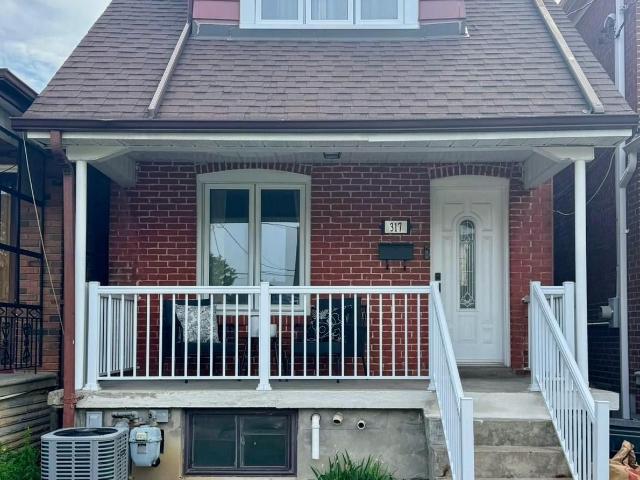 House for rent in Woburn, Ontario