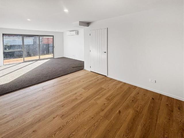 Townhouse for rent in Bryndwr, Canterbury