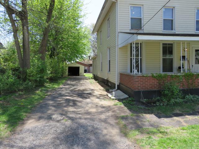 House for sale in Ottawa, Illinois