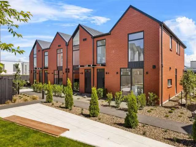 House for sale in Saint Albans, Canterbury