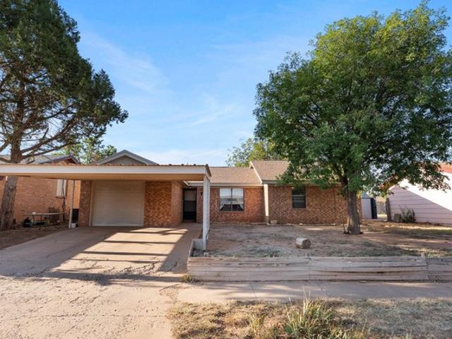 House for sale in Wolfforth, Texas