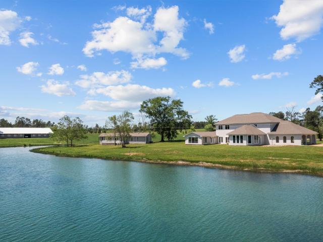 Farm for sale in Crockett, Texas