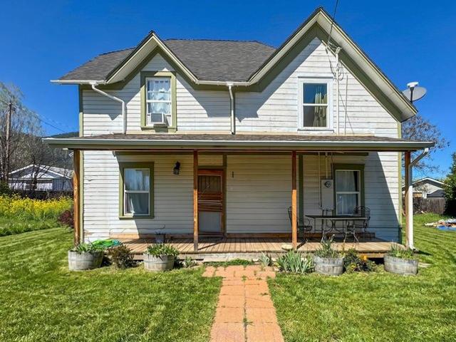 House for sale in Etna, California