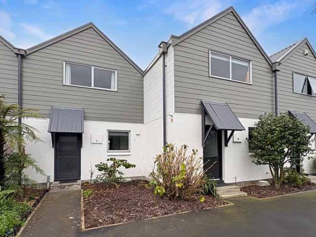 House for rent in Edgeware, Canterbury