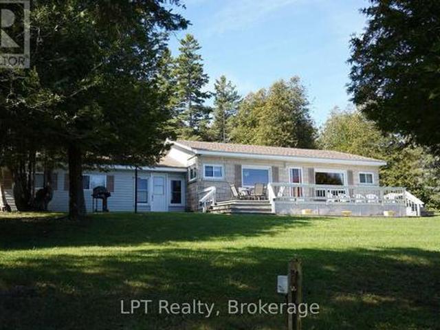 House for sale in Ontario