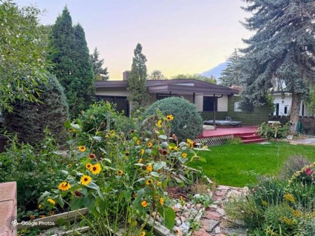 House for sale in Varsity Village, Lethbridge