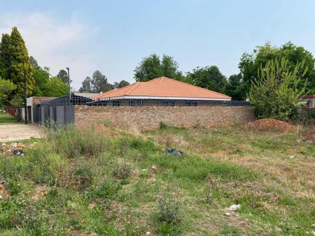 Land for sale in Dr Kenneth Kaunda, North West