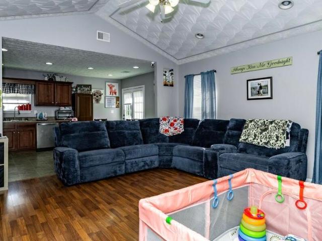 House for sale in Shepherdsville, Kentucky