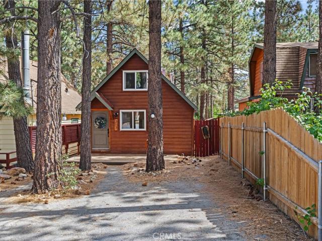 House for sale in Sugarloaf, California
