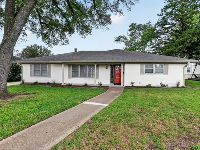 House for sale in Madisonville, Texas