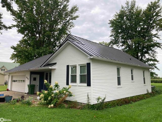 House for sale in Danville, Iowa