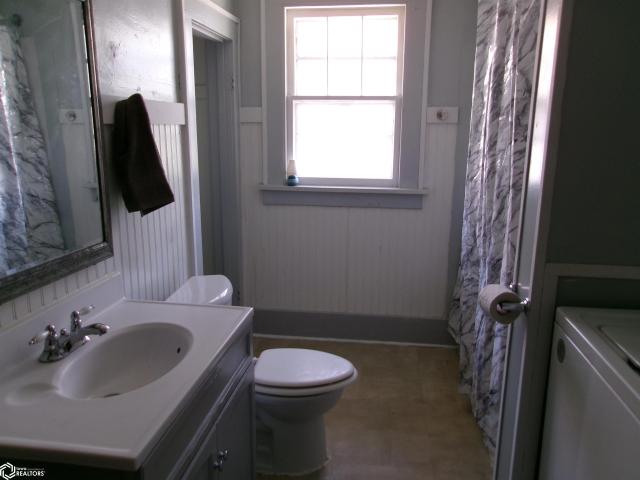 House for sale in Creston, Iowa