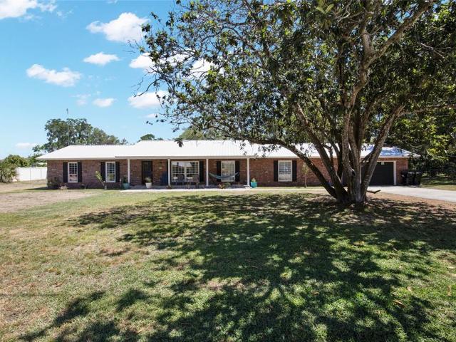 House for sale in Morriston, Florida