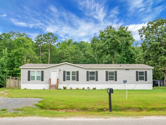 House for sale in Bonneau