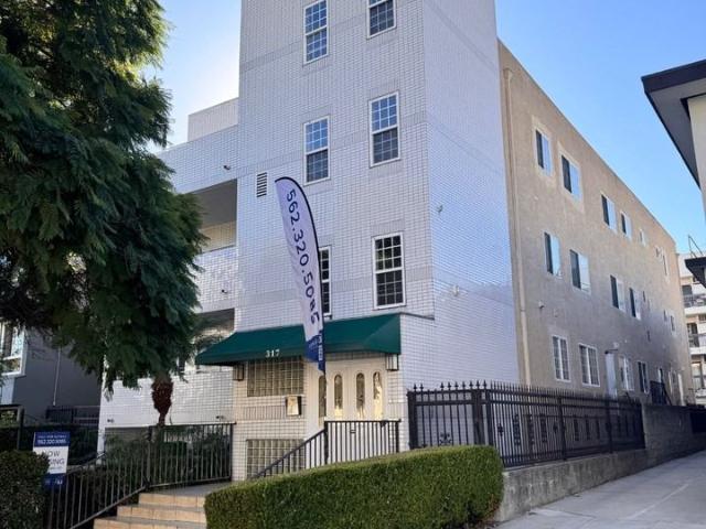 Apartment for rent in Canoga Park, California