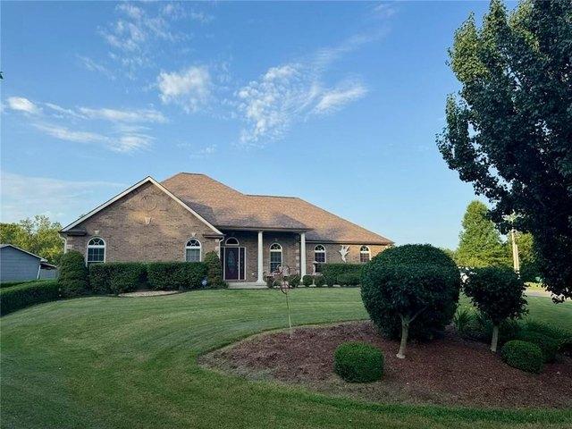 House for sale in Adrian, Bates County