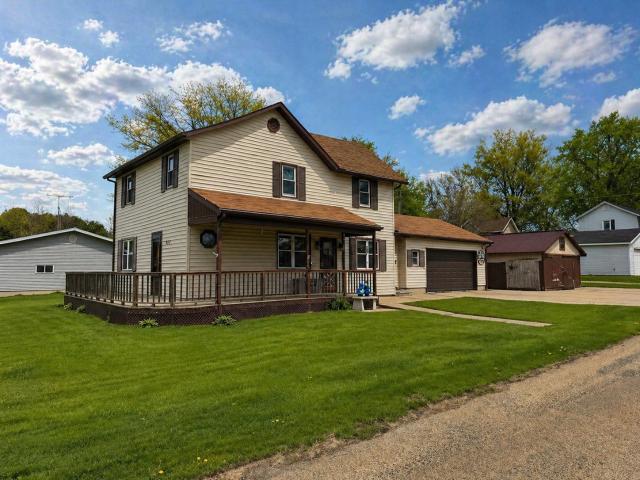 House for sale in Shannon, Illinois