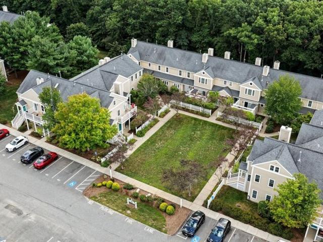 Condo for sale in Braintree, Massachusetts
