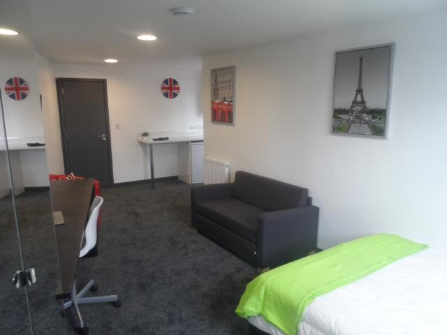 Studio for rent in Kings Heath, Stirchley