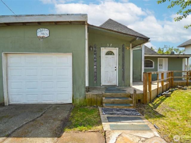 House for sale in Aberdeen, Washington