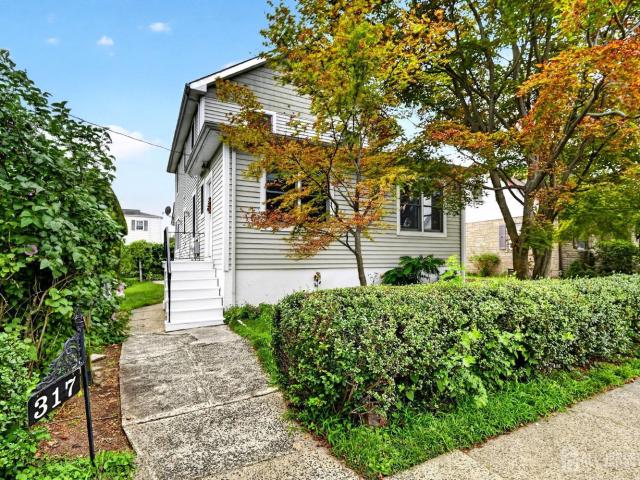 House for sale in Bound Brook, New Jersey