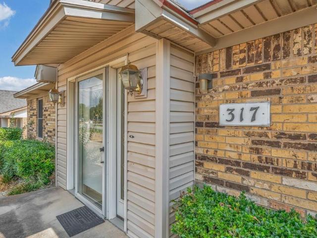 House for sale in Lorena, McLennan County
