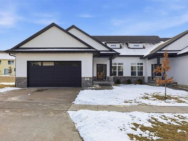Condo for sale in Linn, Iowa