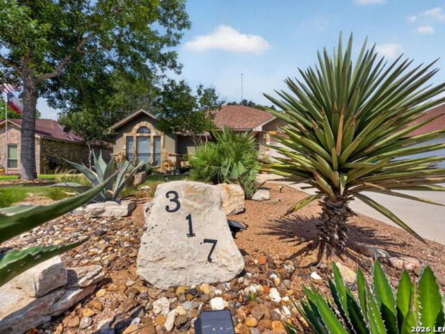 House for sale in Pleasanton, Texas