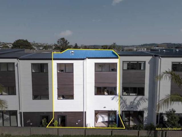 Townhouse for sale in Balmoral