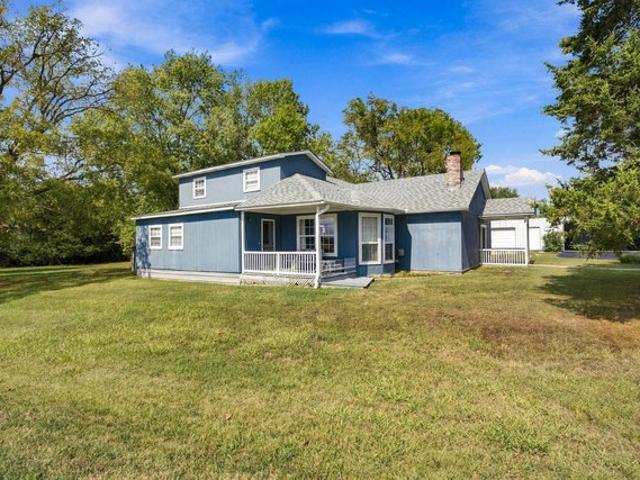 House for sale in Seligman, Barry County