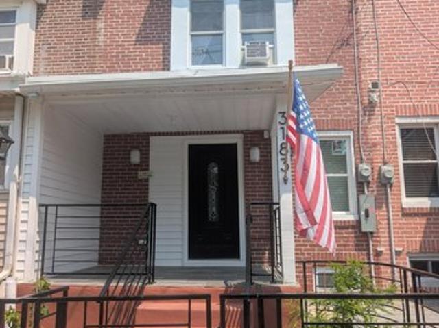 Townhouse for sale in Camden, Camden County