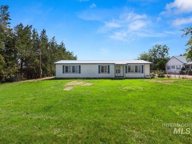 House for sale in Parma, Canyon County